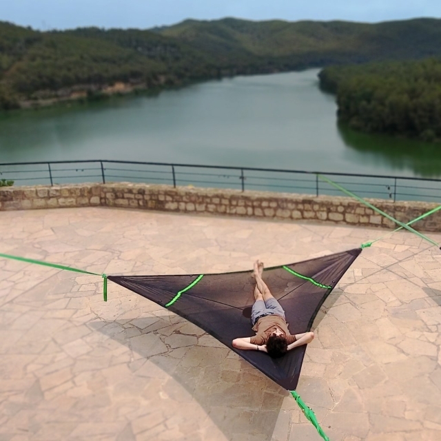 Levitat Aero mat - Schwebematte mit 3 Montagepunkten by Vivere-RIP VI-LEV-01 color schwarz