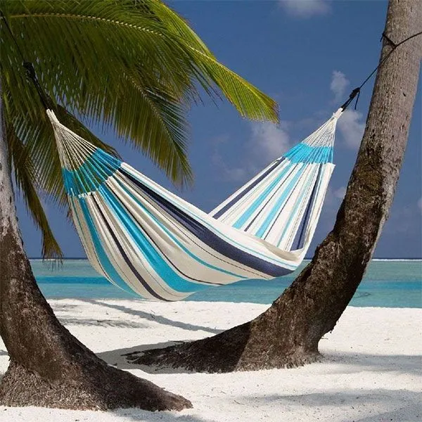 Tuchhängematte in der Karibik